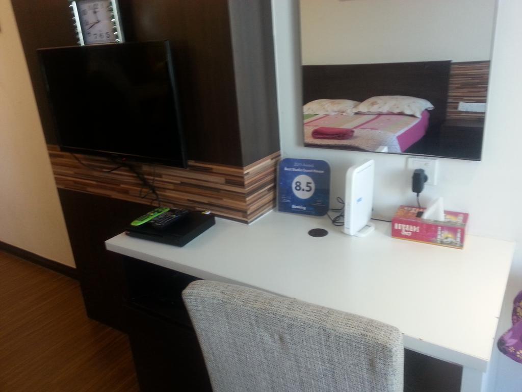Best Studio Guest House Кота-Бару Экстерьер фото